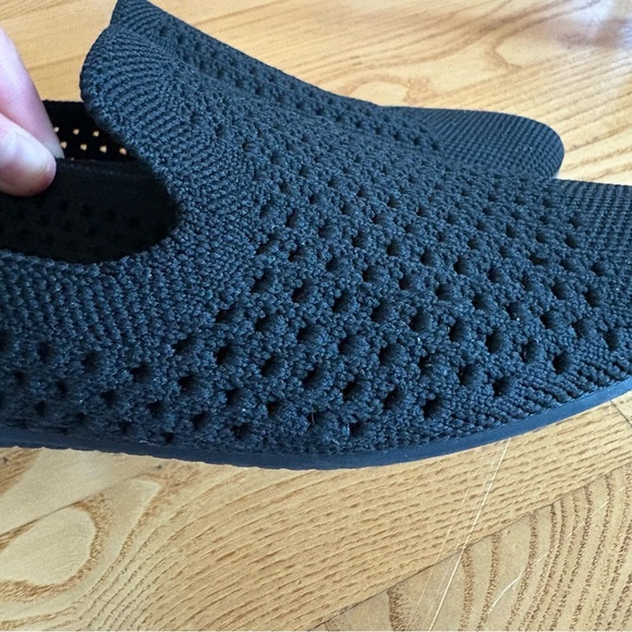 Vince Camuto Womens Black Shoes Size 7.5 M Washable Black Knit Pointed Loafers - Picture 7 of 12